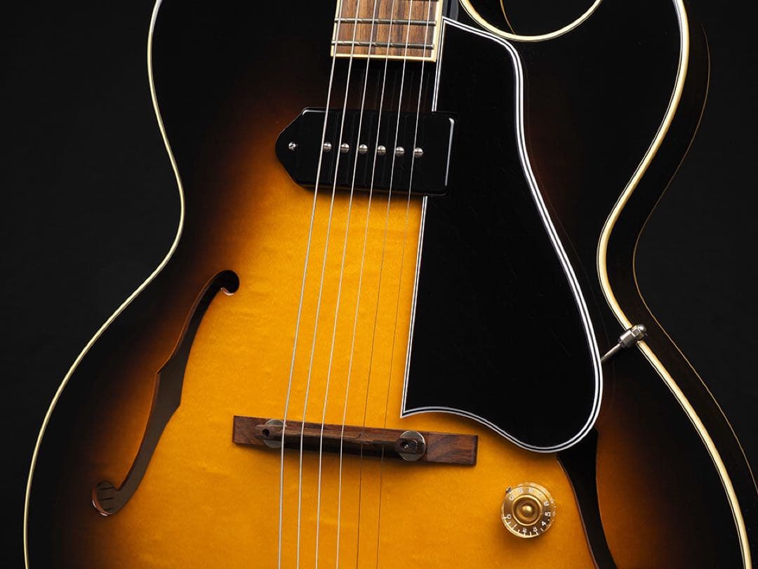 ギター Archtop Tribute AT102 Classic