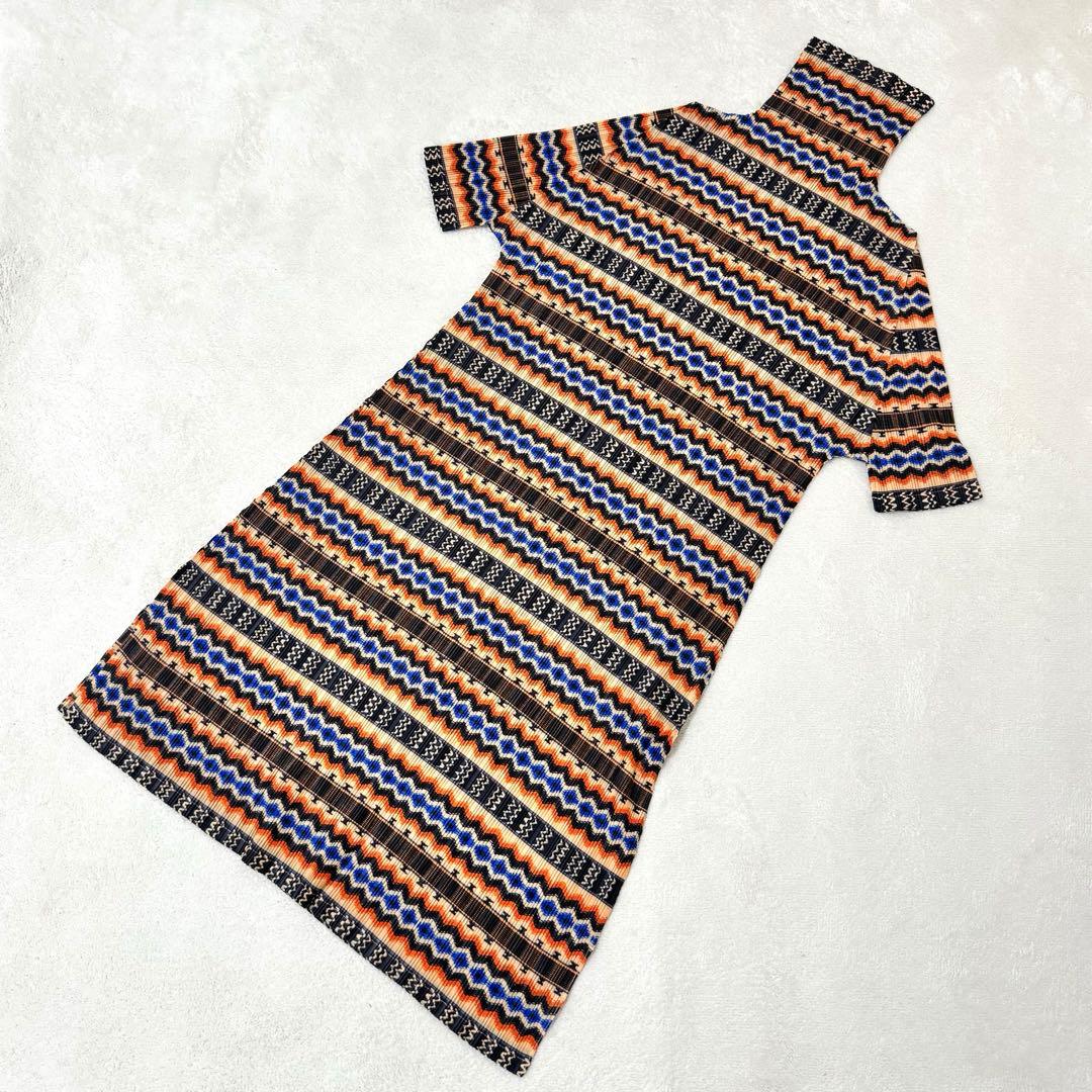 極美品✨PLEATS PLEASE ワンピース　総柄　ハイネック　七部丈