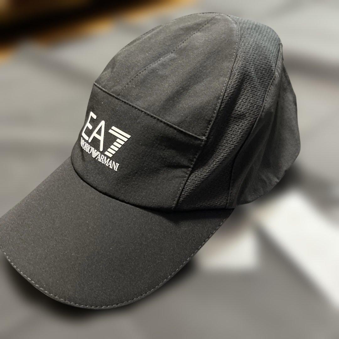 EA7 Emporio Armani ブラックベースボールキャップ