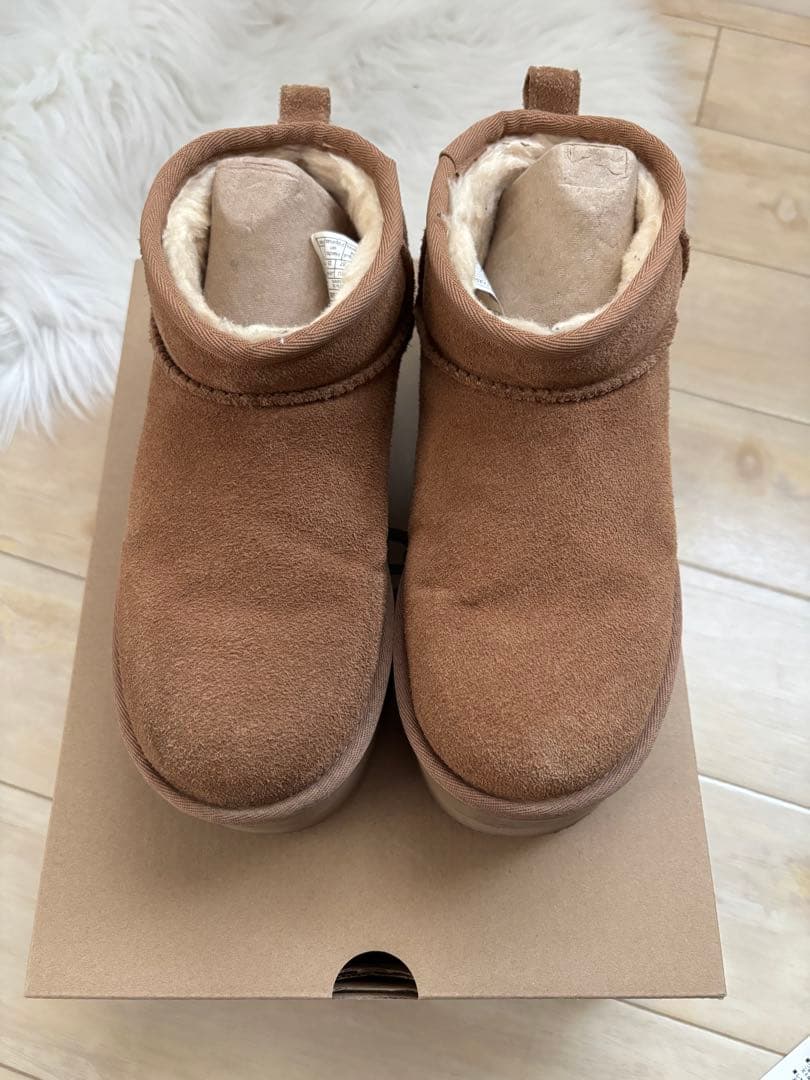 厚底 UGG クラッシックウルトラミニプラットフォーム ムートンブーツ 6