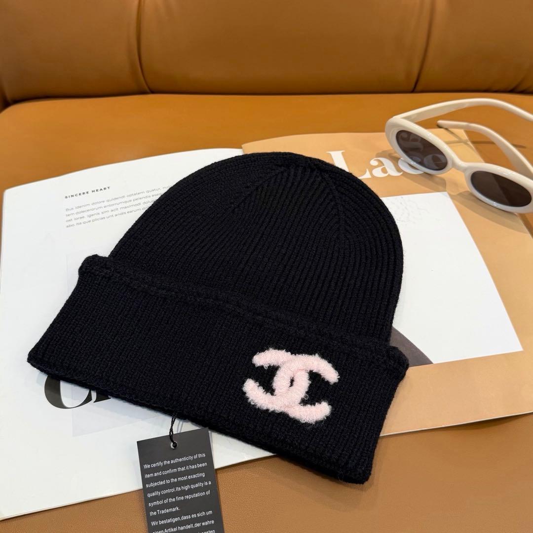 CHANEL ロゴ ニットキャップ