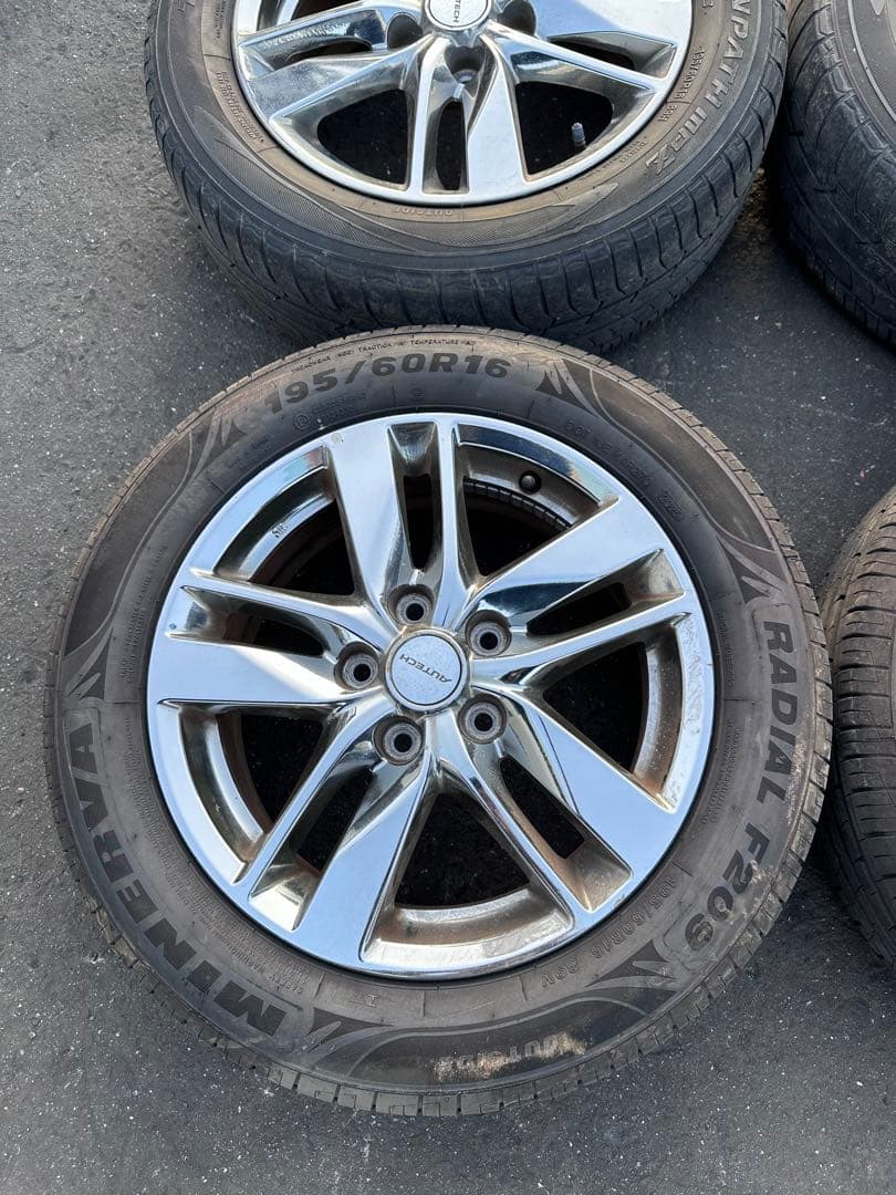 日産　セレナ　純正メッキアルミ　16インチ　タイヤ付　195/60R16