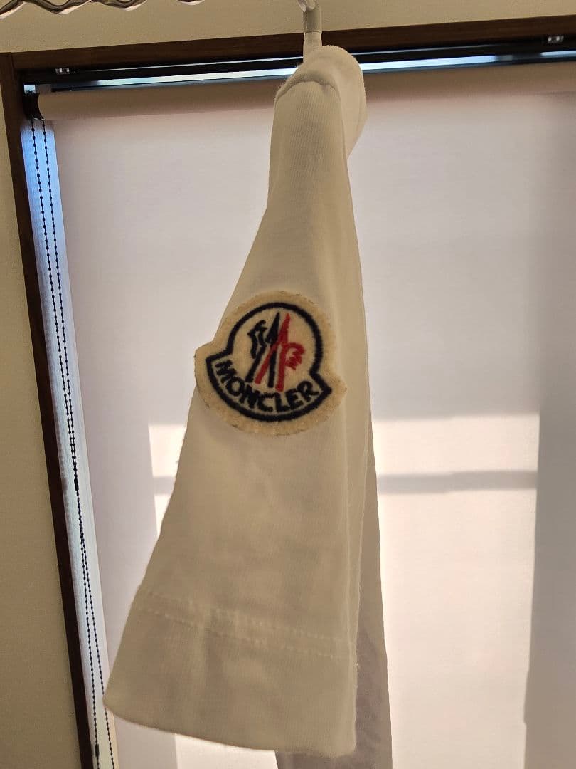 MONCLER ホワイト Tシャツ