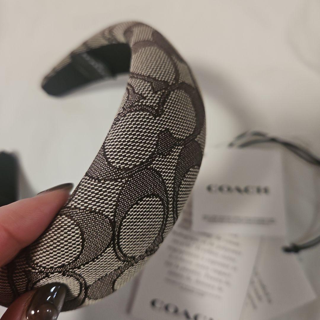 まるまる様♡COACH シグネチャー　ヘアバンド　カチューシャ