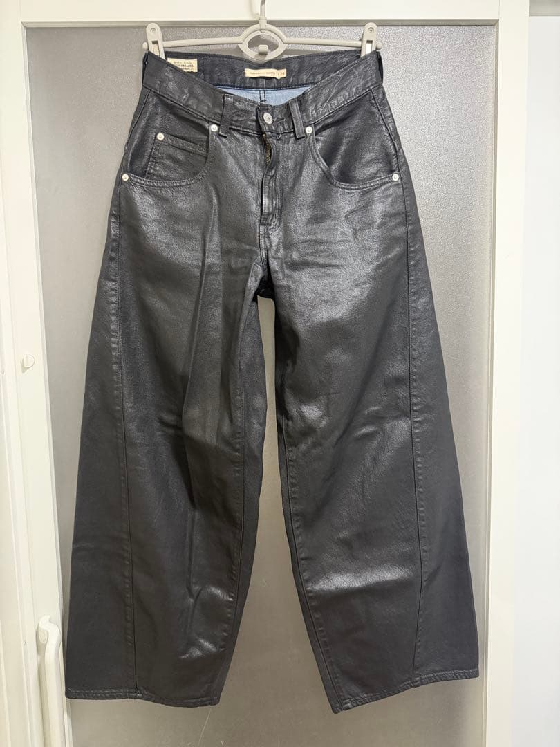 LEVI’S SUPER BAGGY バレルジーンズ ブラック