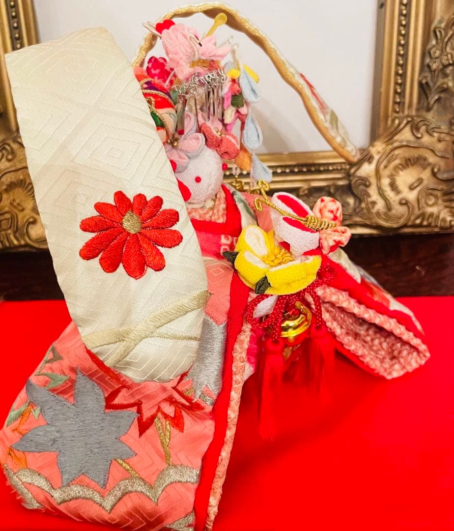 おばあちゃんのハンドメイド　大きな着物うさぎ人形　お姫様桃色の鶴　 幸せの鈴の音