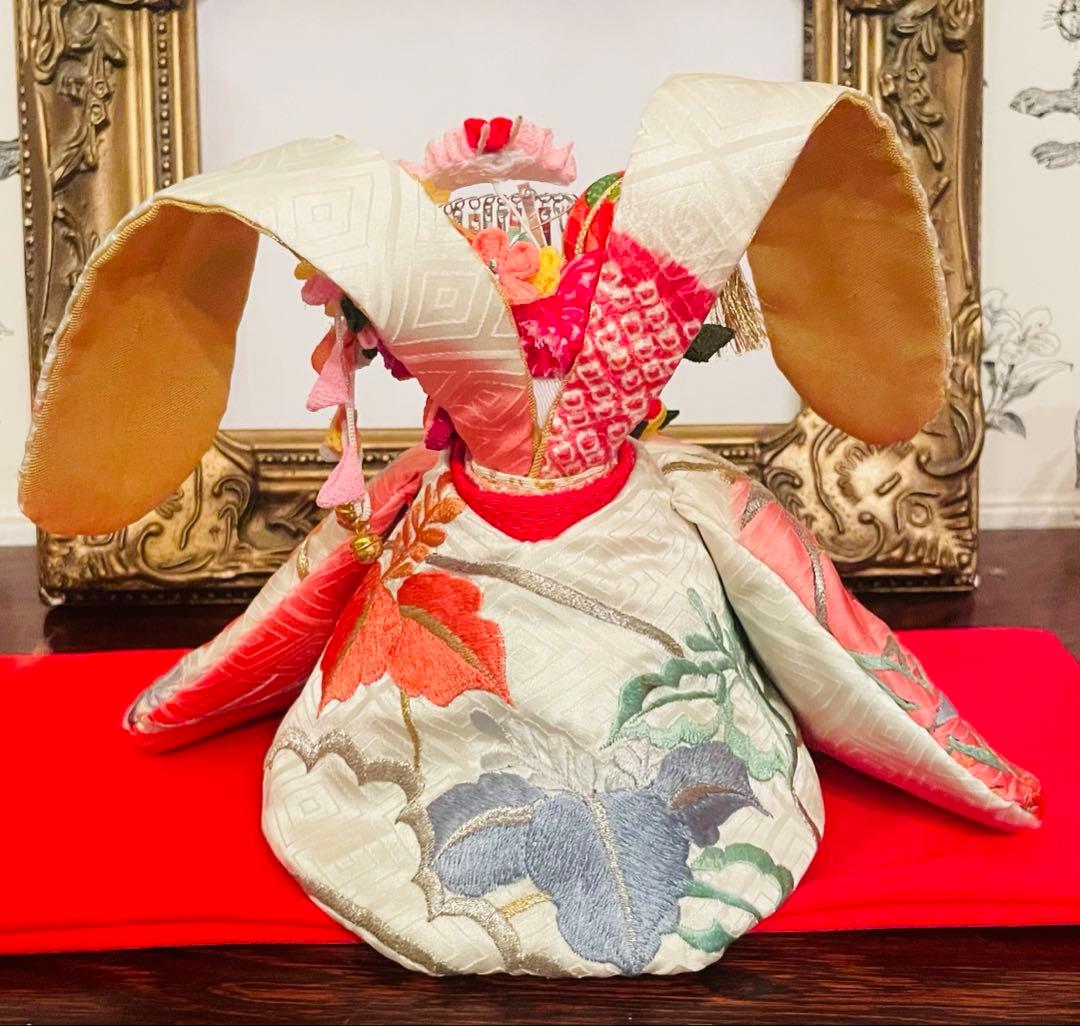 おばあちゃんのハンドメイド　大きな着物うさぎ人形　お姫様桃色の鶴　 幸せの鈴の音