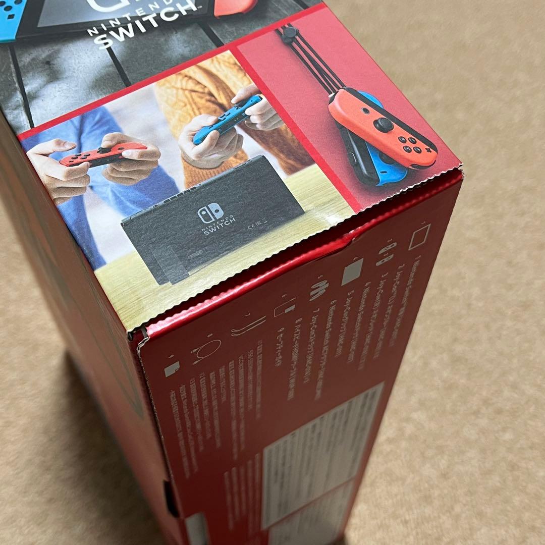 Nintendo Switch (Joy-Con無し)＋純正付属品＋ポーチ