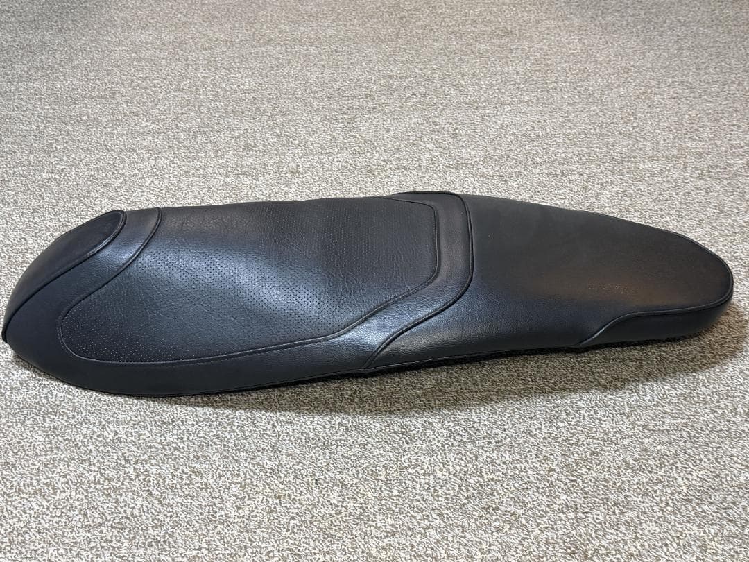 (値下げ）（中古)WirusWin PCX 用ローダウンシート【ブラック】