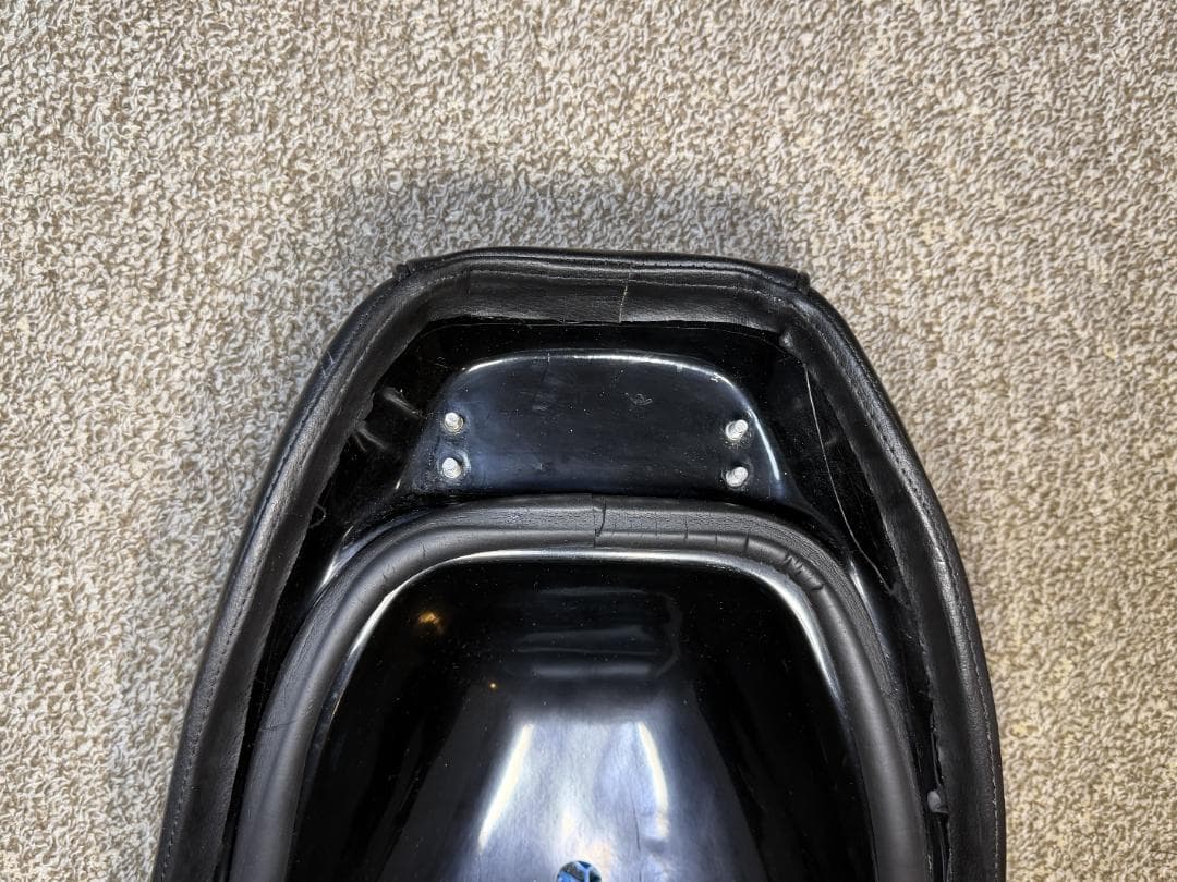 (値下げ）（中古)WirusWin PCX 用ローダウンシート【ブラック】