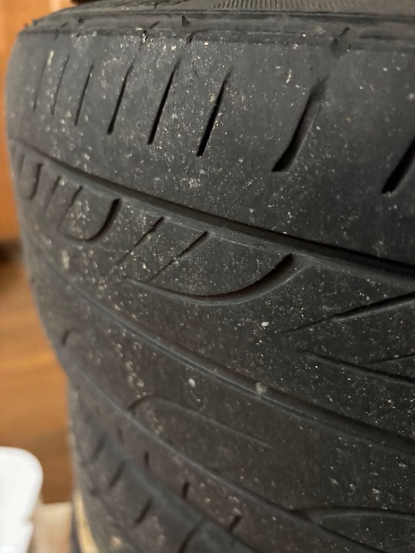 タイヤ付きホイール　ロクサーニ 17インチ　205/50/R17 ノア ボクシー