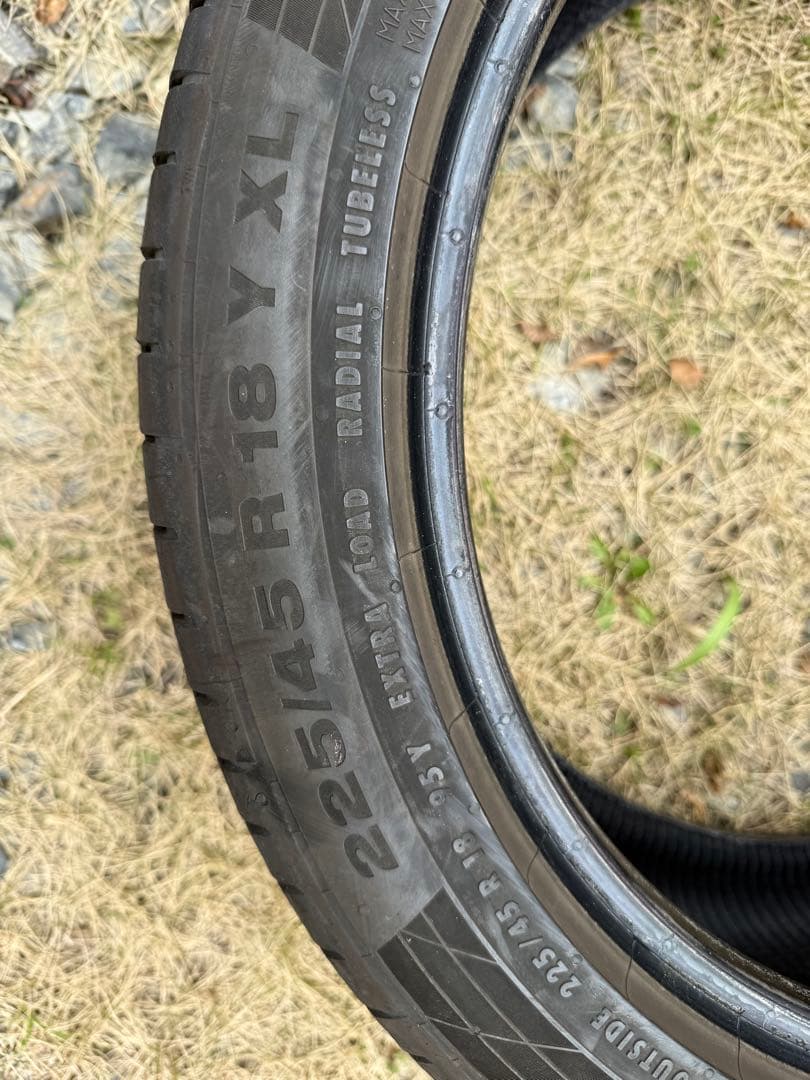 225/45R18 コンチネンタル　４本
