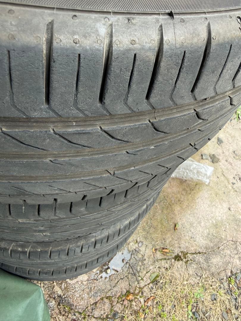225/45R18 コンチネンタル　４本