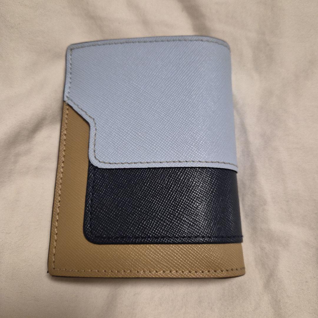 MARNI 二つ折り財布 水色 ネイビー ベージュ