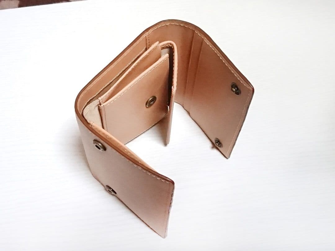 未使用 / 無印良品 牛革 イタリア産ヌメ革 三つ折り財布 生成