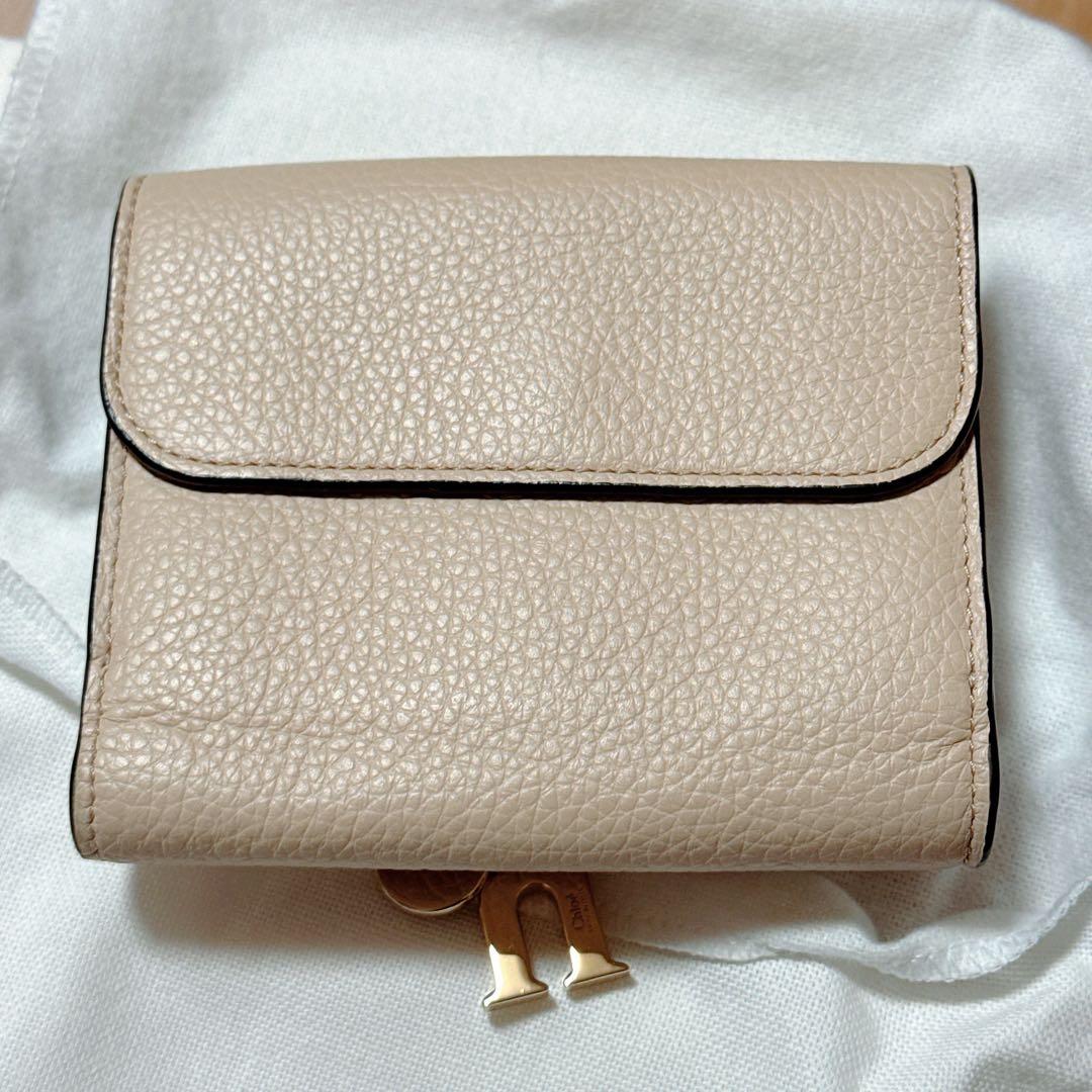 Chloe 財布 アルファベット スモールトリフォールド チャームなし