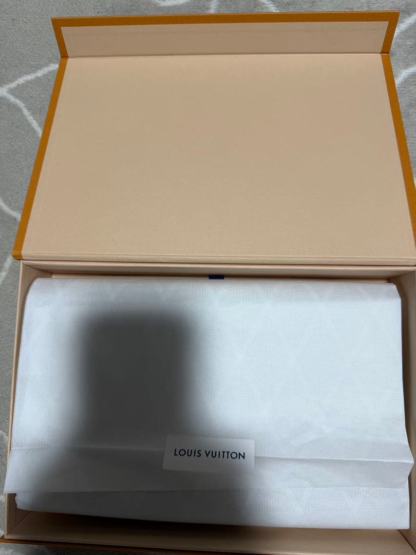 LOUIS VUITTON ベージュ ストール