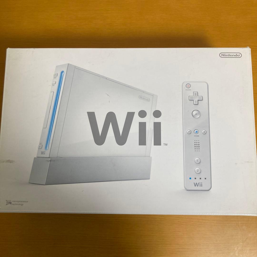 任天堂Wii 本体　付属品一式　リモコン×2 ヌンチャク×2 ソフト4点