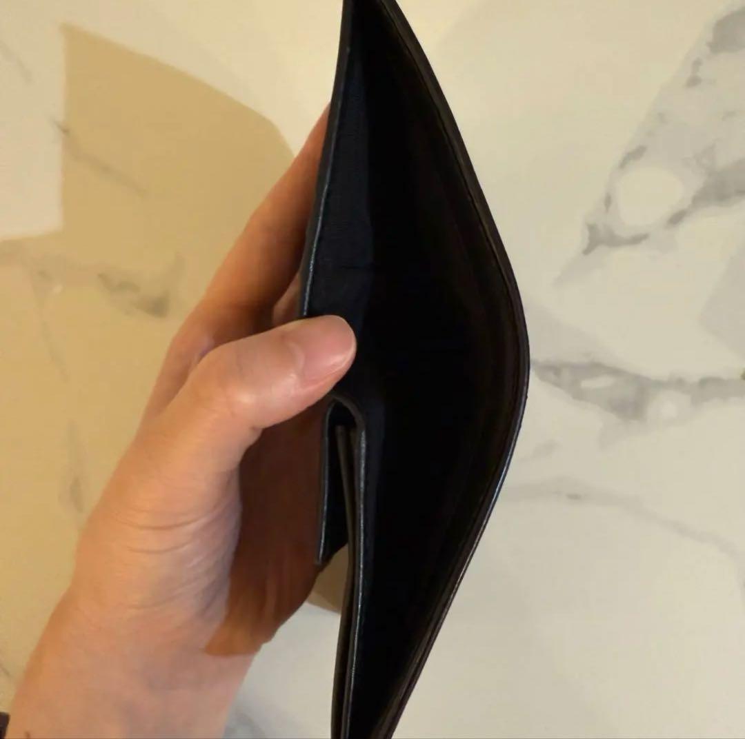 PRADA 財布　ブラック　黒　2つ折り財布