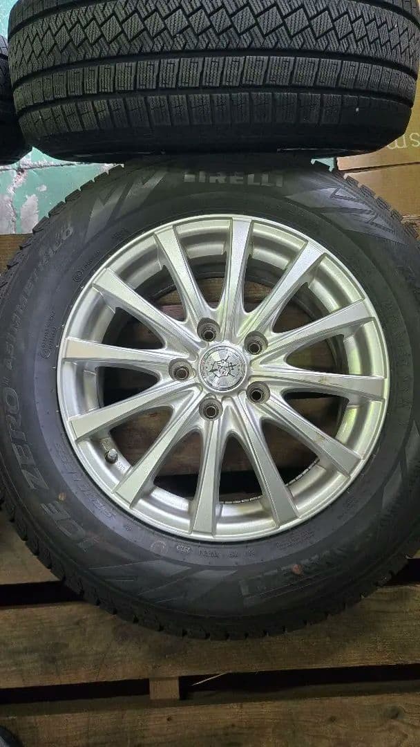 【1/6まで】スタッドレス 2023年製 215/65R16 ピレリ ホイール付