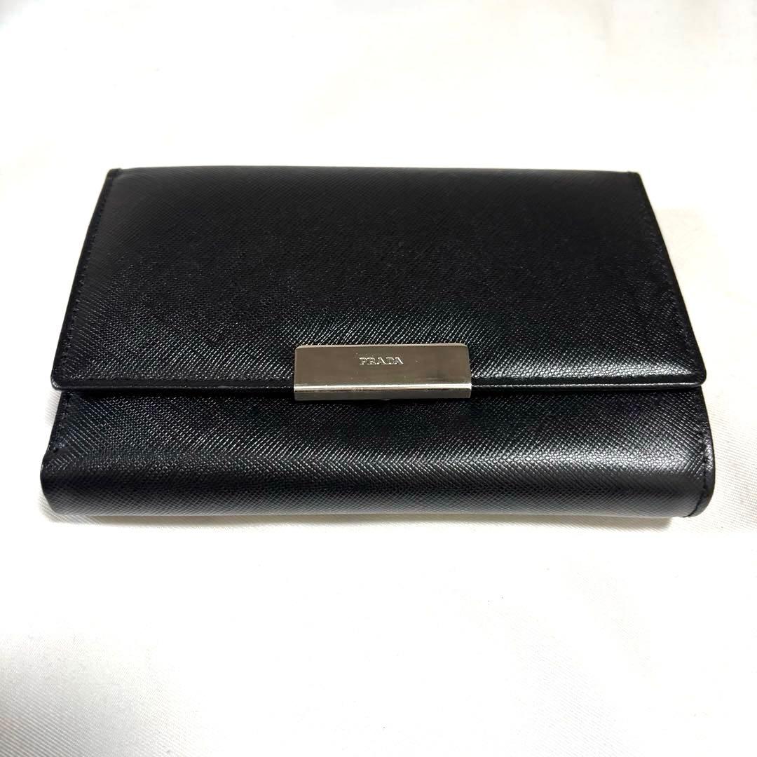 ✨新品✨箱カード付✨PRADA プラダ◆黒ブラック◆折財布◆フルレザー