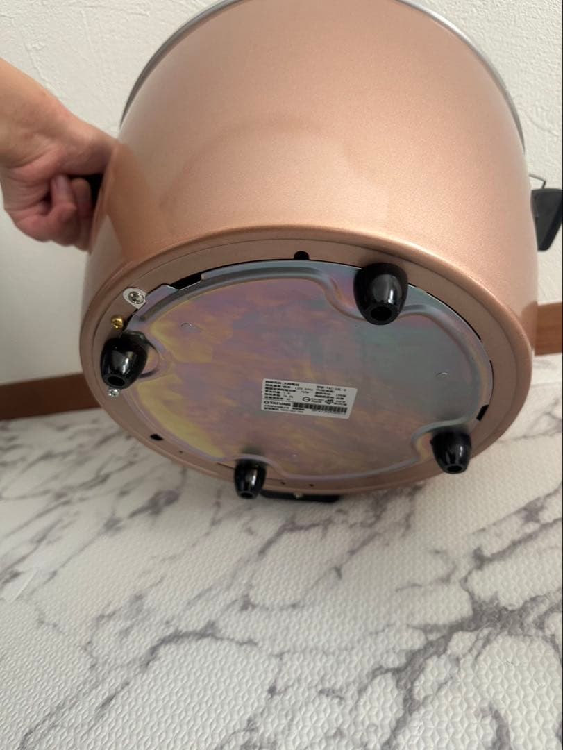 のえ【ほぼ未使用】TATUNG 電気圧力鍋 ローズゴールド　人気色♪