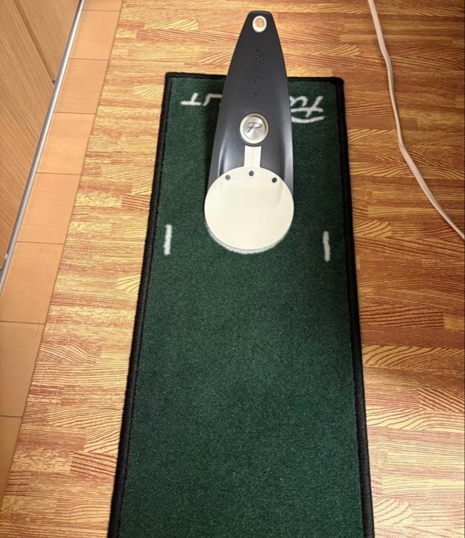 PuttOUT パッティングマット 240cm x 25cm ＋パットトレーナー