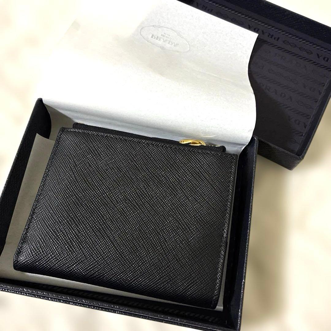 【新品未使用】PRADA レディース 二つ折り財布 トライアングルロゴ 黒