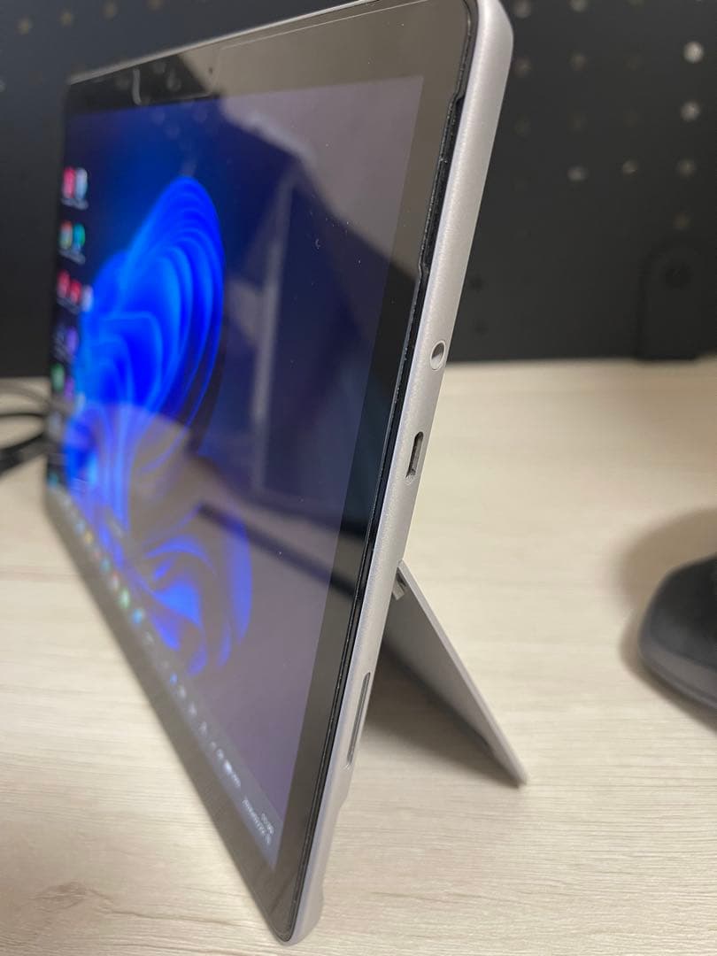 【美品】Surface Go2 8GB SSD128g+SD256g LTE