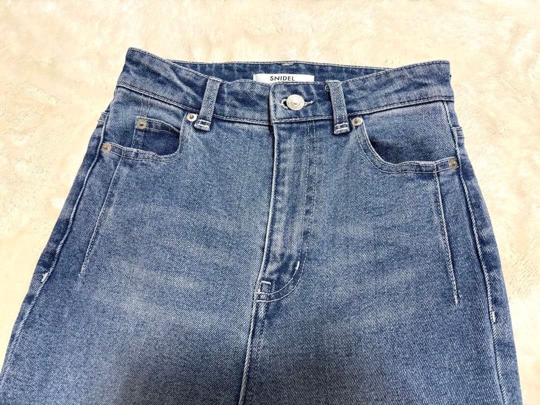 Snidel ハイウエストストレート