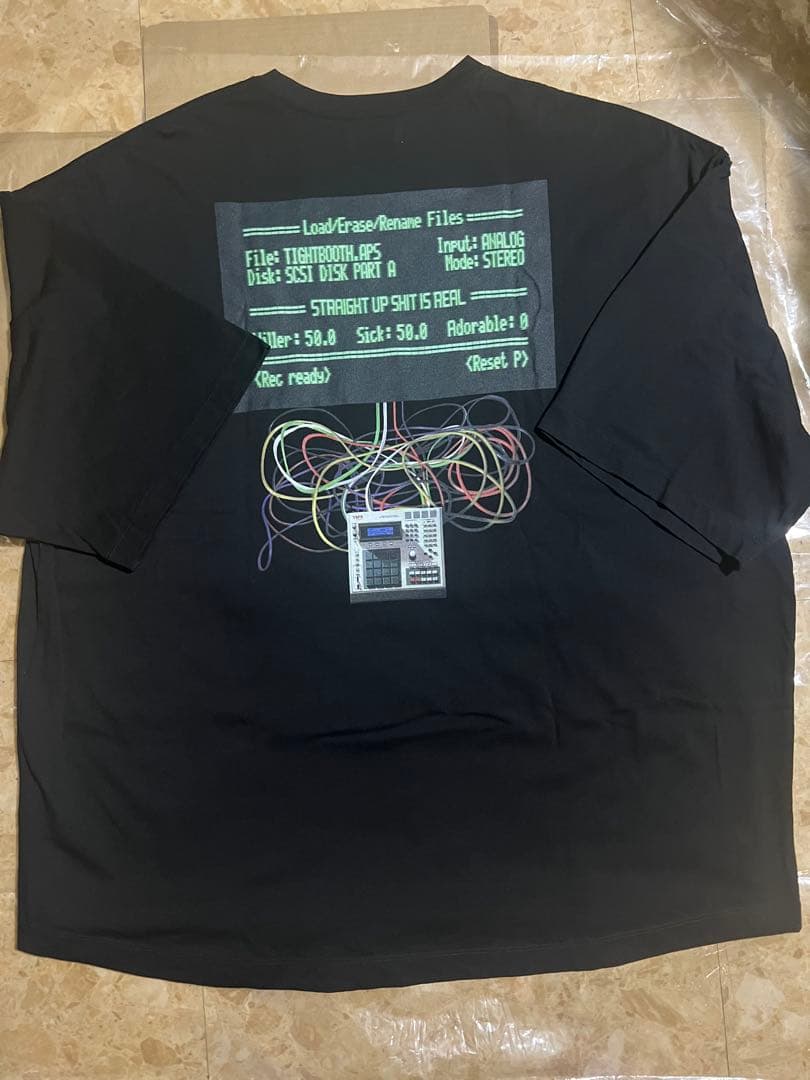tightbooth mpc3000 Tシャツ
