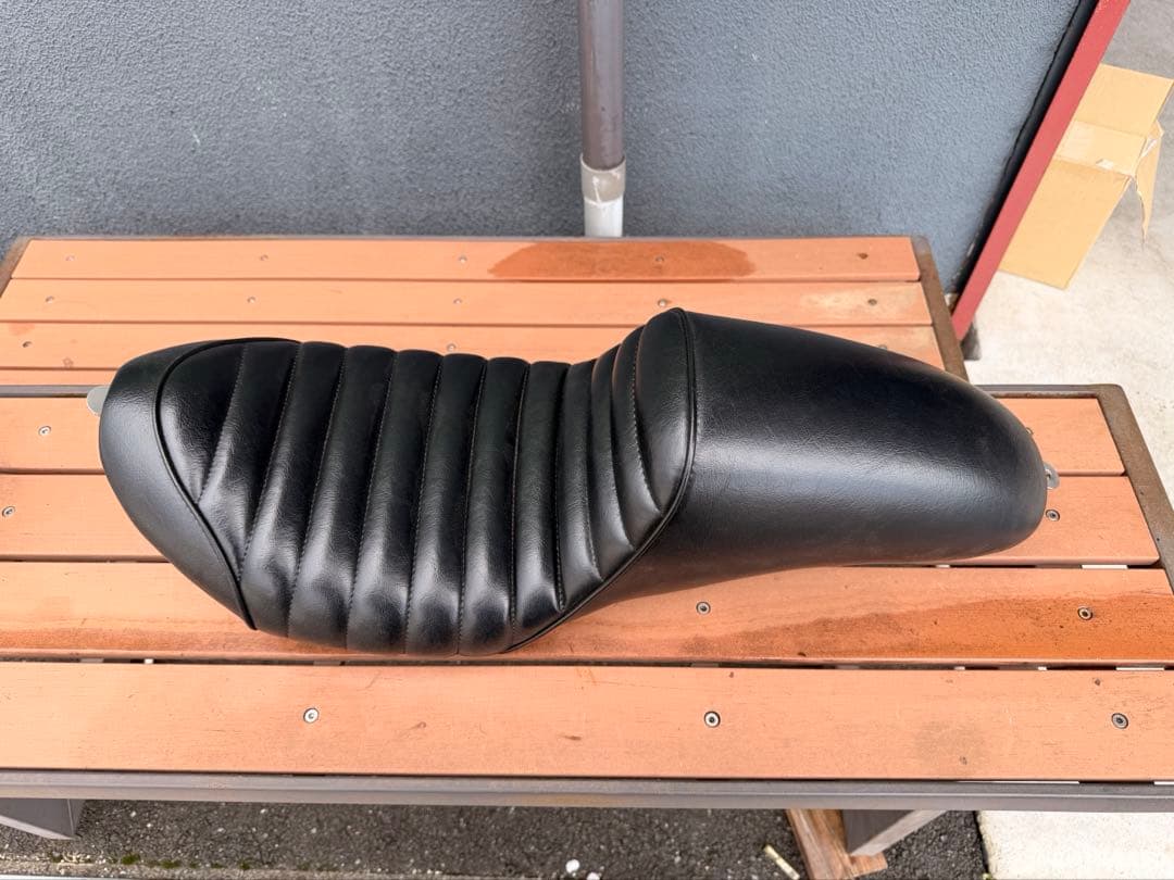 ロウズマジックマシン FXR シート lowsmagicmachine