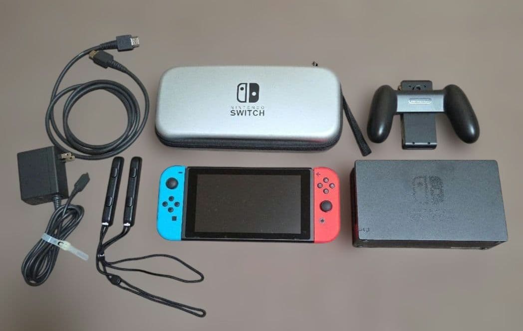 【美品】Nintendo Switch 本体 付属品 ニンテンドースイッチ