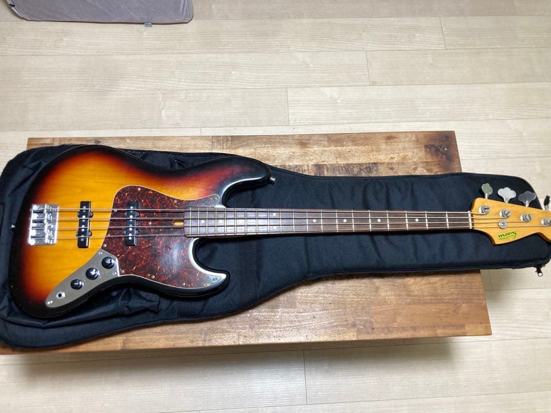 ベース moon bass sunburst