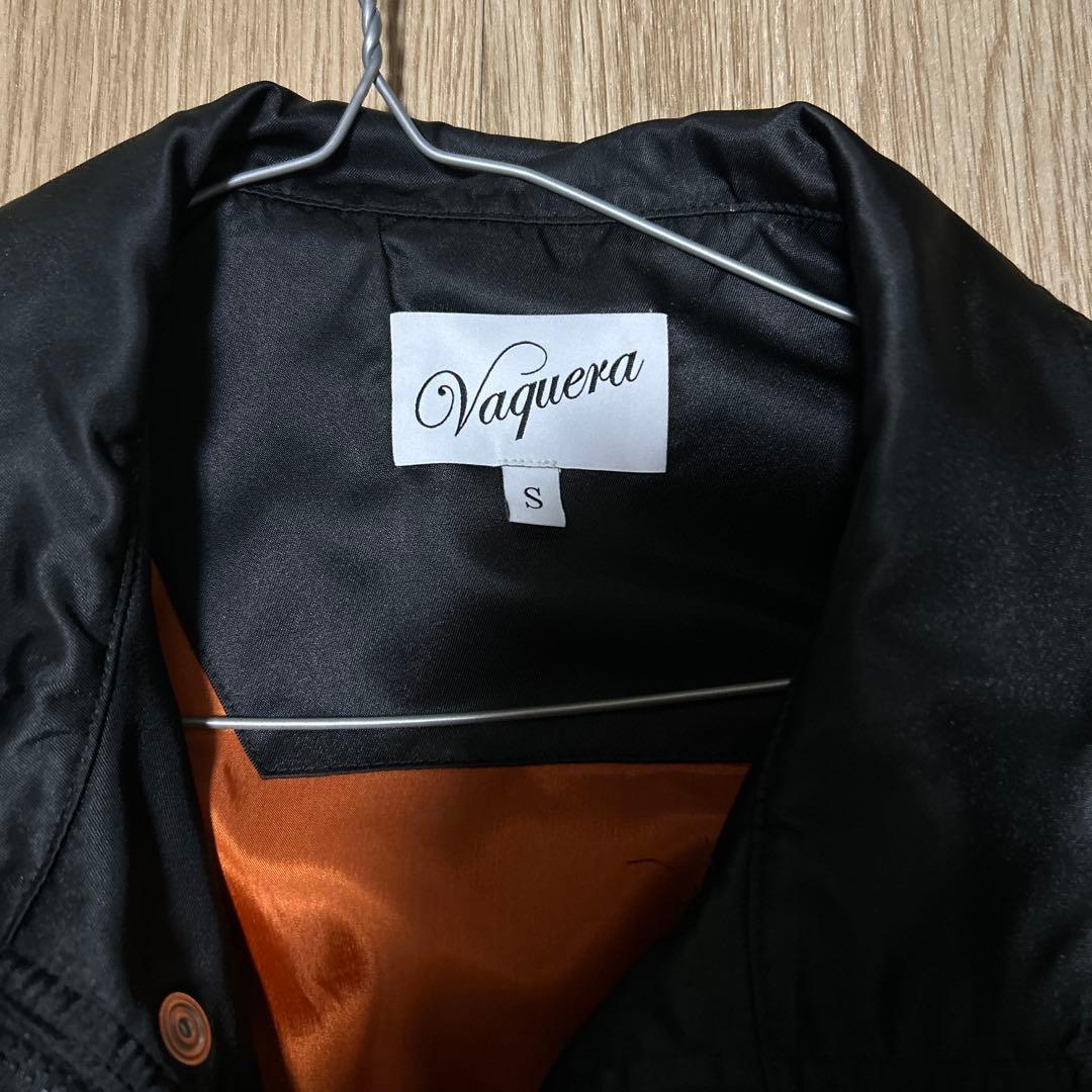 VAQUERAスローガンジャケット