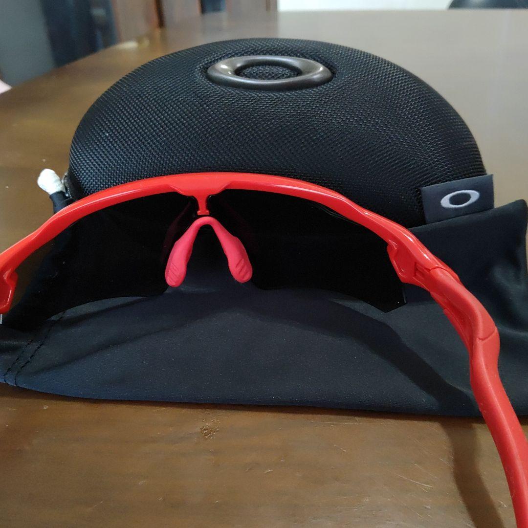 Oakley レーダー EV パス レッドフレーム