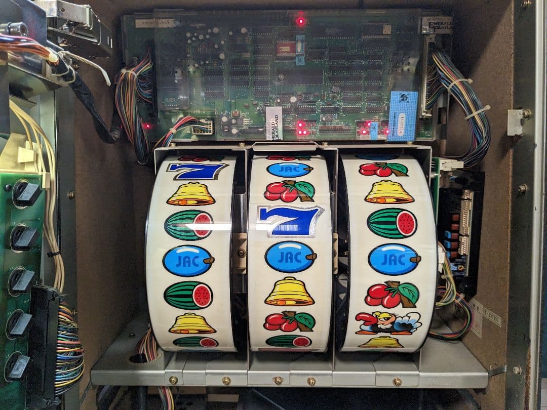 クランキーコンテス４号機 スロットマシン