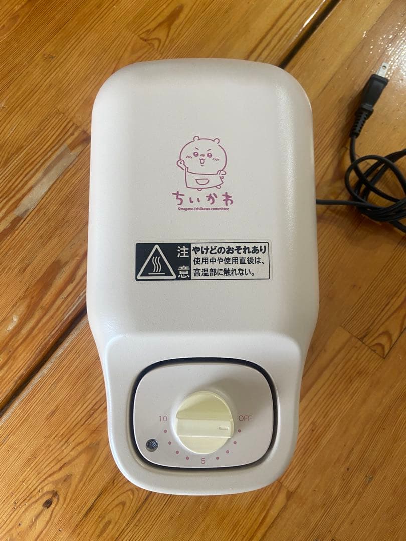 ちいかわ　こんがりきゃら　マルチサンドメーカー