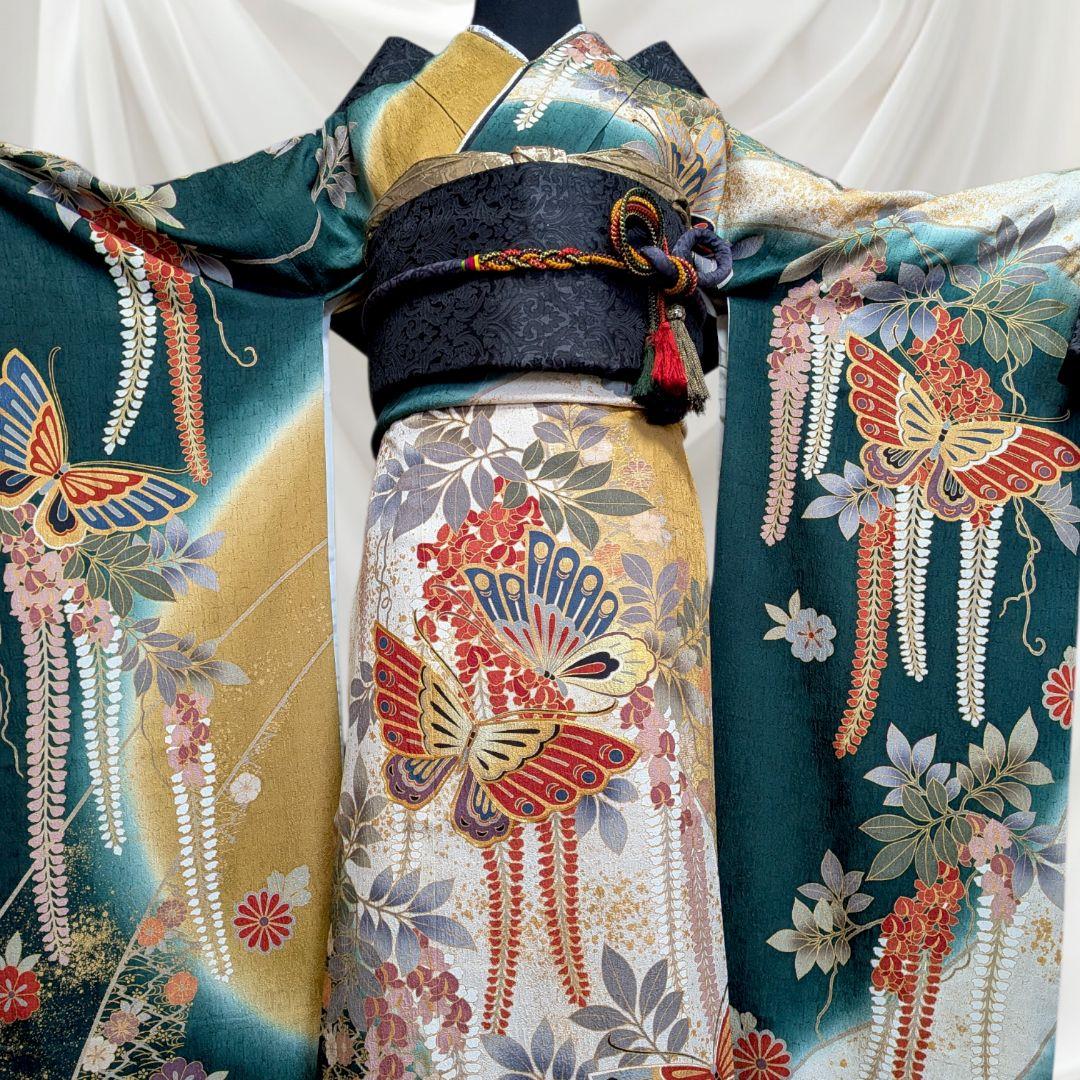バッグ付き！振袖フルセット(7点)成人式・古典柄・金駒刺繍・金彩加工・舞蝶