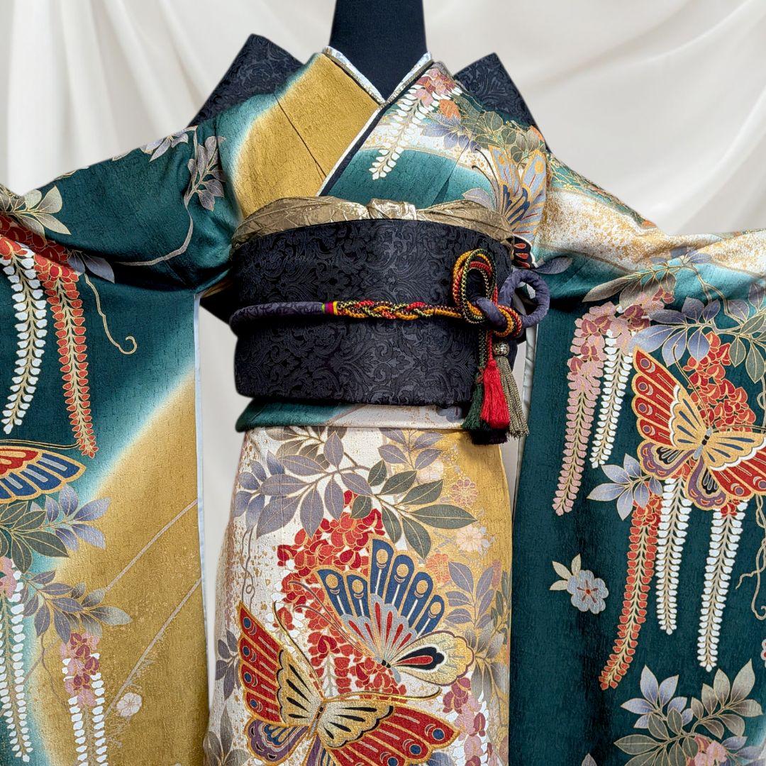 バッグ付き！振袖フルセット(7点)成人式・古典柄・金駒刺繍・金彩加工・舞蝶