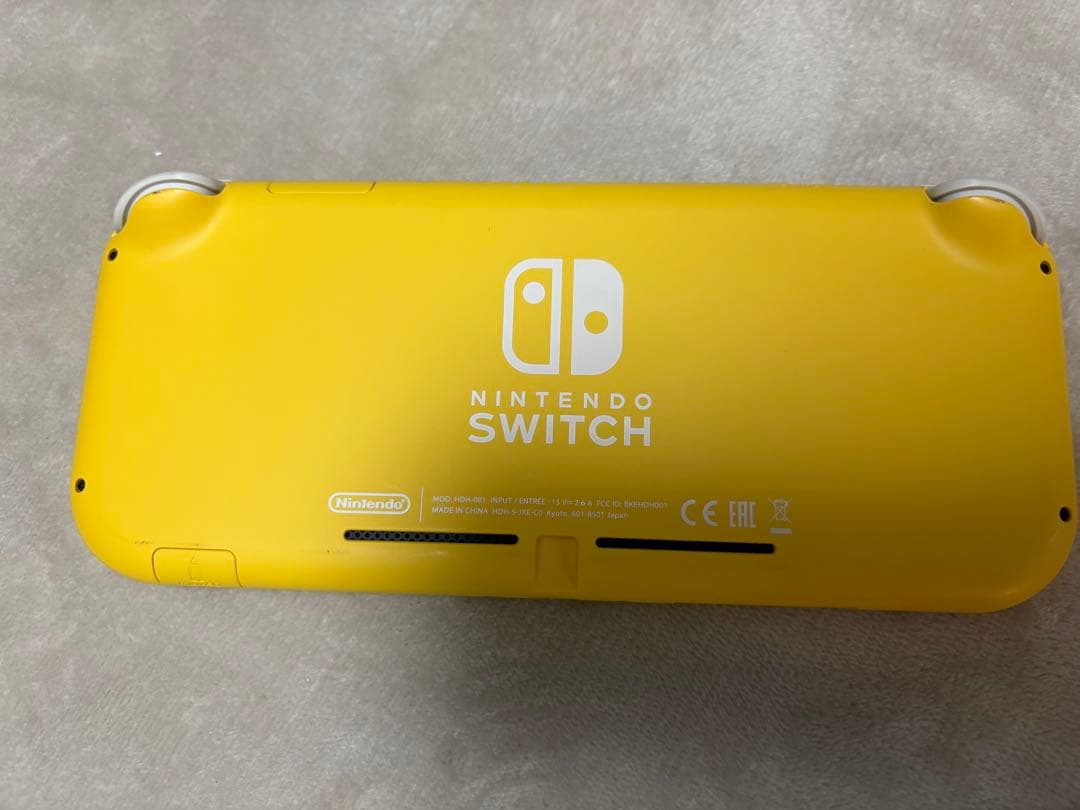 n*o様 Nintendo Switch Lite イエロー