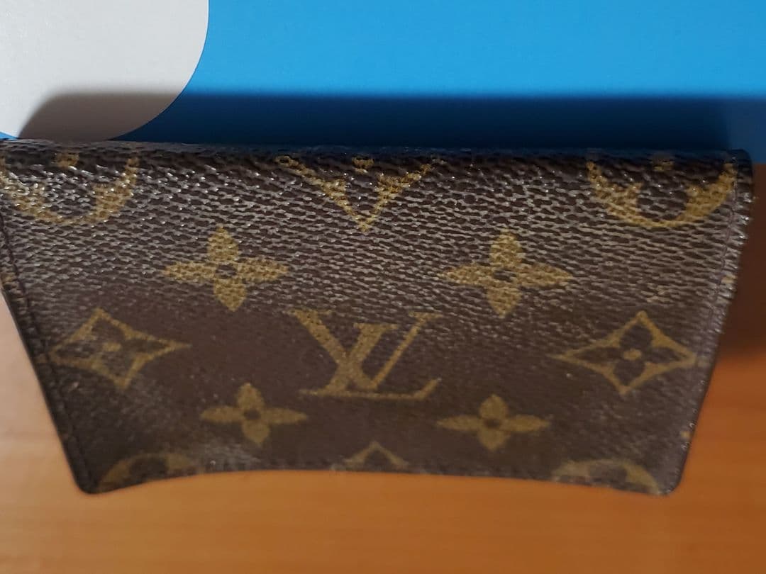 ルイヴィトン　名刺入れ　モノグラム　美品　　LOUIS VUITTON