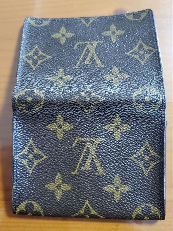 ルイヴィトン　名刺入れ　モノグラム　美品　　LOUIS VUITTON