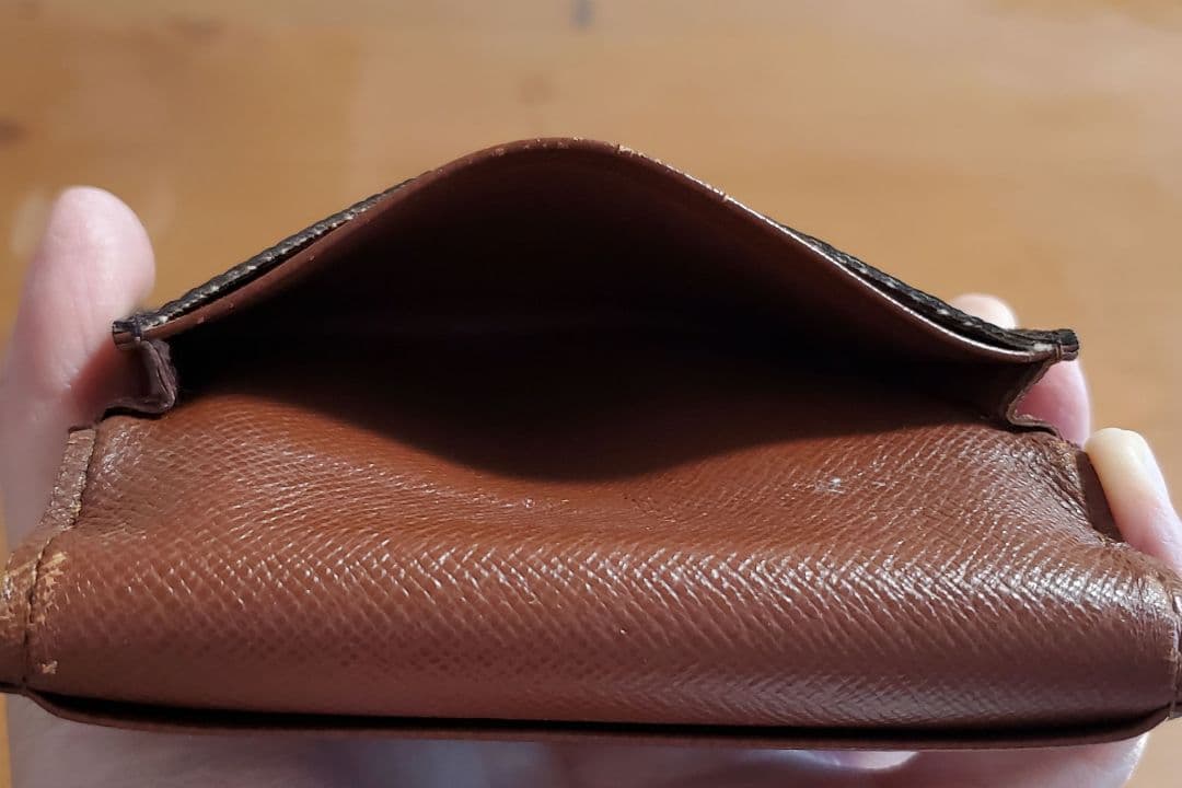 ルイヴィトン　名刺入れ　モノグラム　美品　　LOUIS VUITTON
