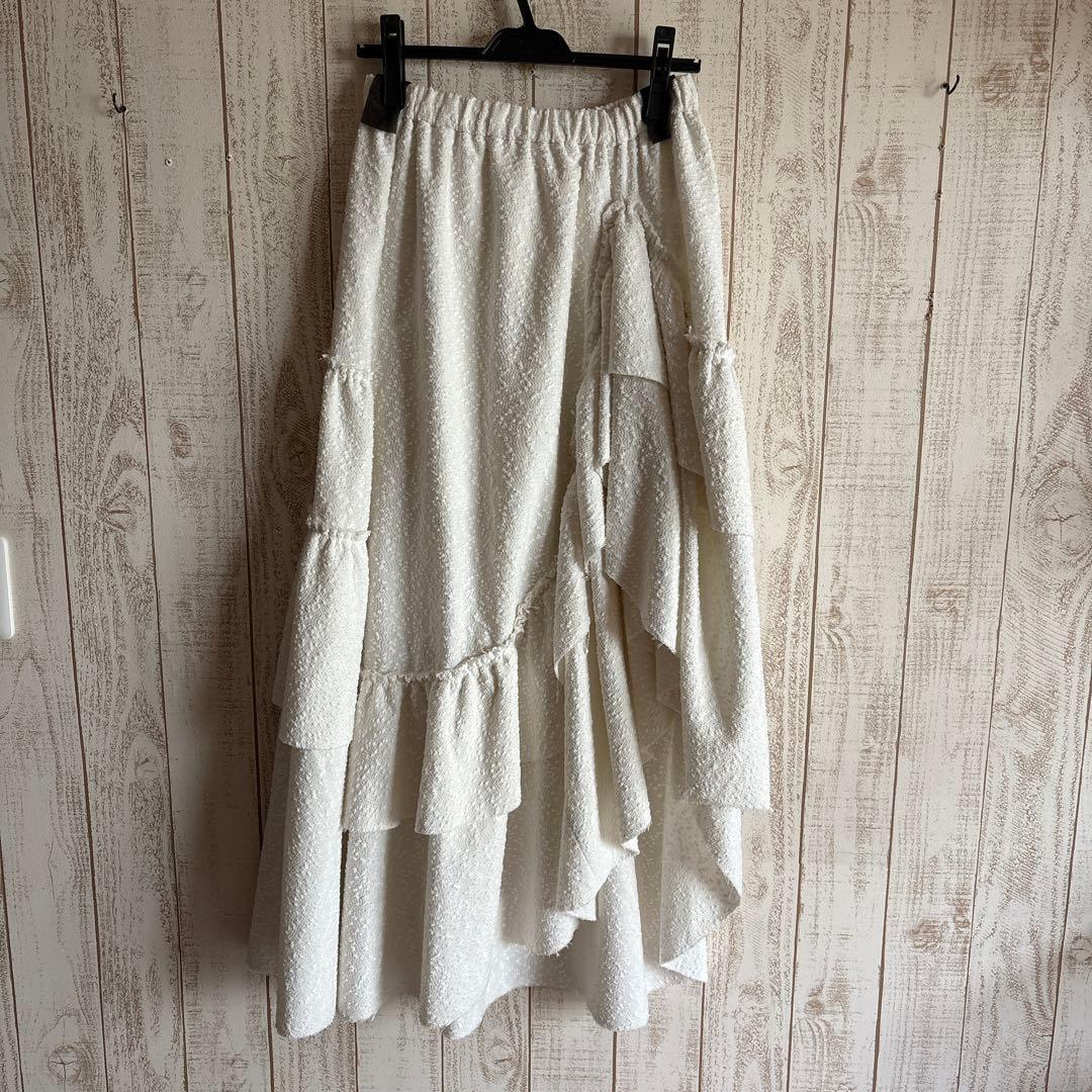 着用3回　Ameri UND OVER SLIT RUFFLE SKIRT