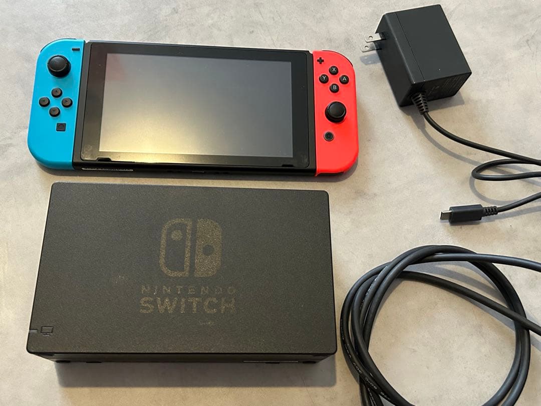 ★絶賛値下げ中★Nintendo Switch 本体 ACアダプター付き