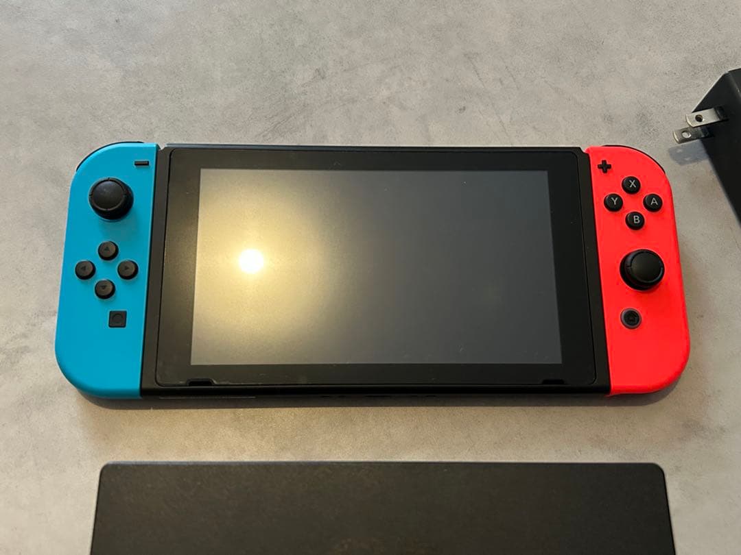 ★絶賛値下げ中★Nintendo Switch 本体 ACアダプター付き