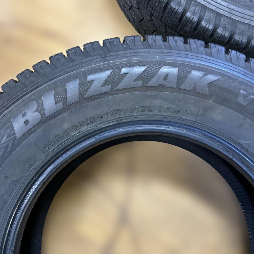 ブリヂストン 195/80R15 冬用タイヤ　2020年　4本(2-89)