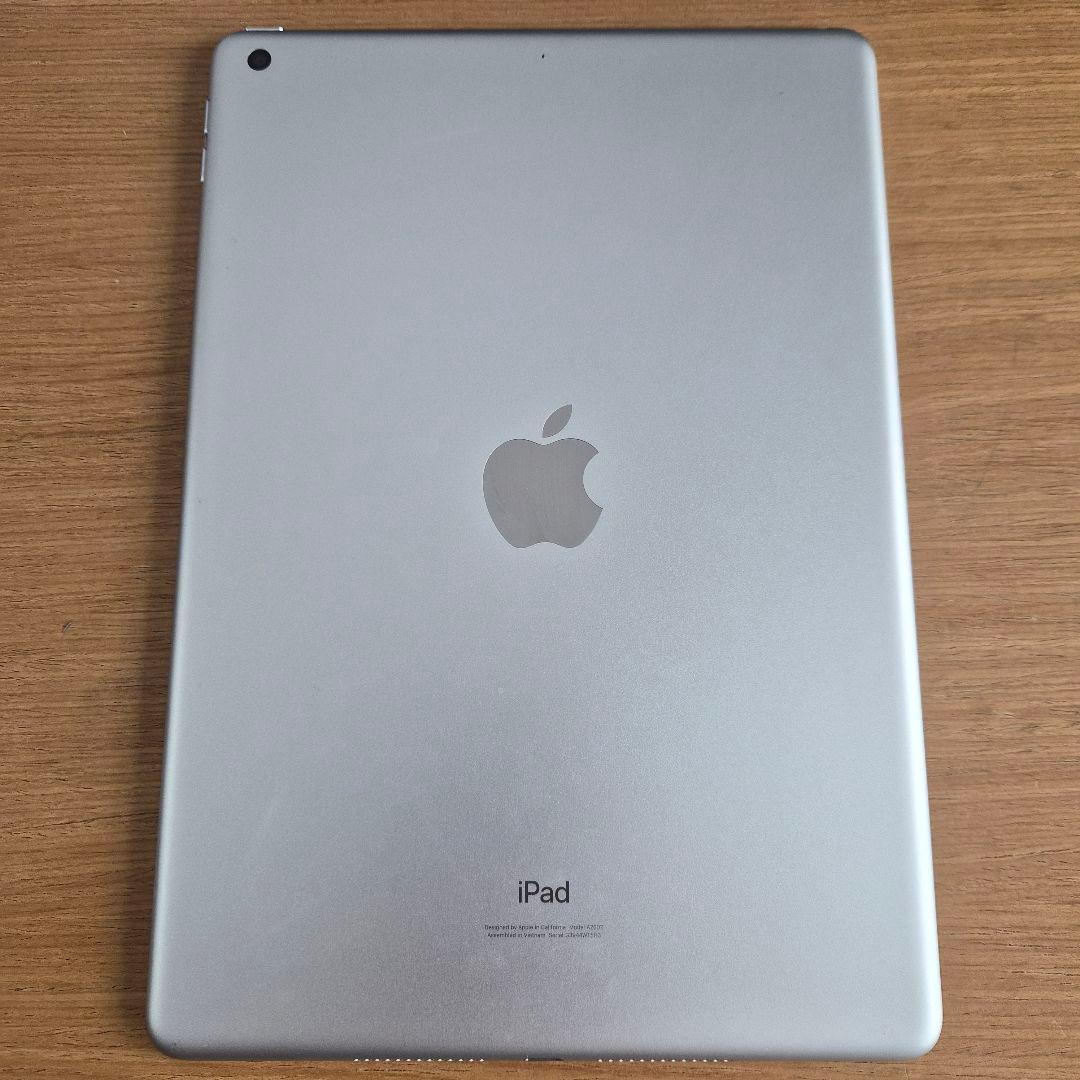 【ジャンク品】iPad 第9世代 64GB シルバー（電源不可・外観美品）