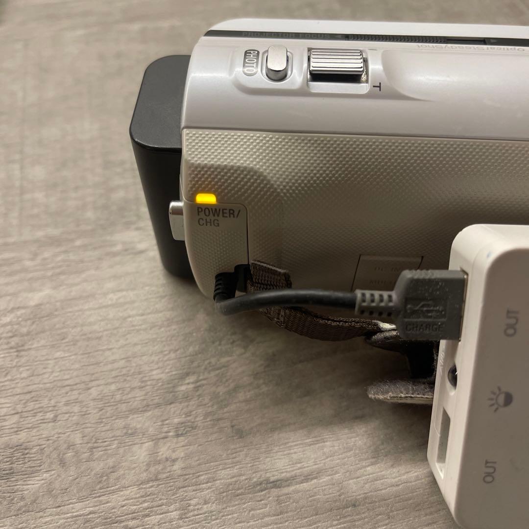 プロジェクター搭載HDビデオカメラ Sony HDR-PJ390